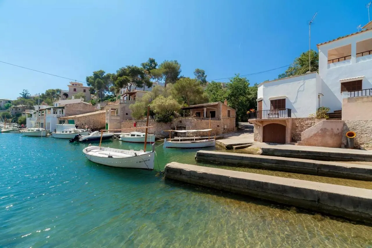 Apartment Apartamentos Can Salas Cala Figuera  Spain