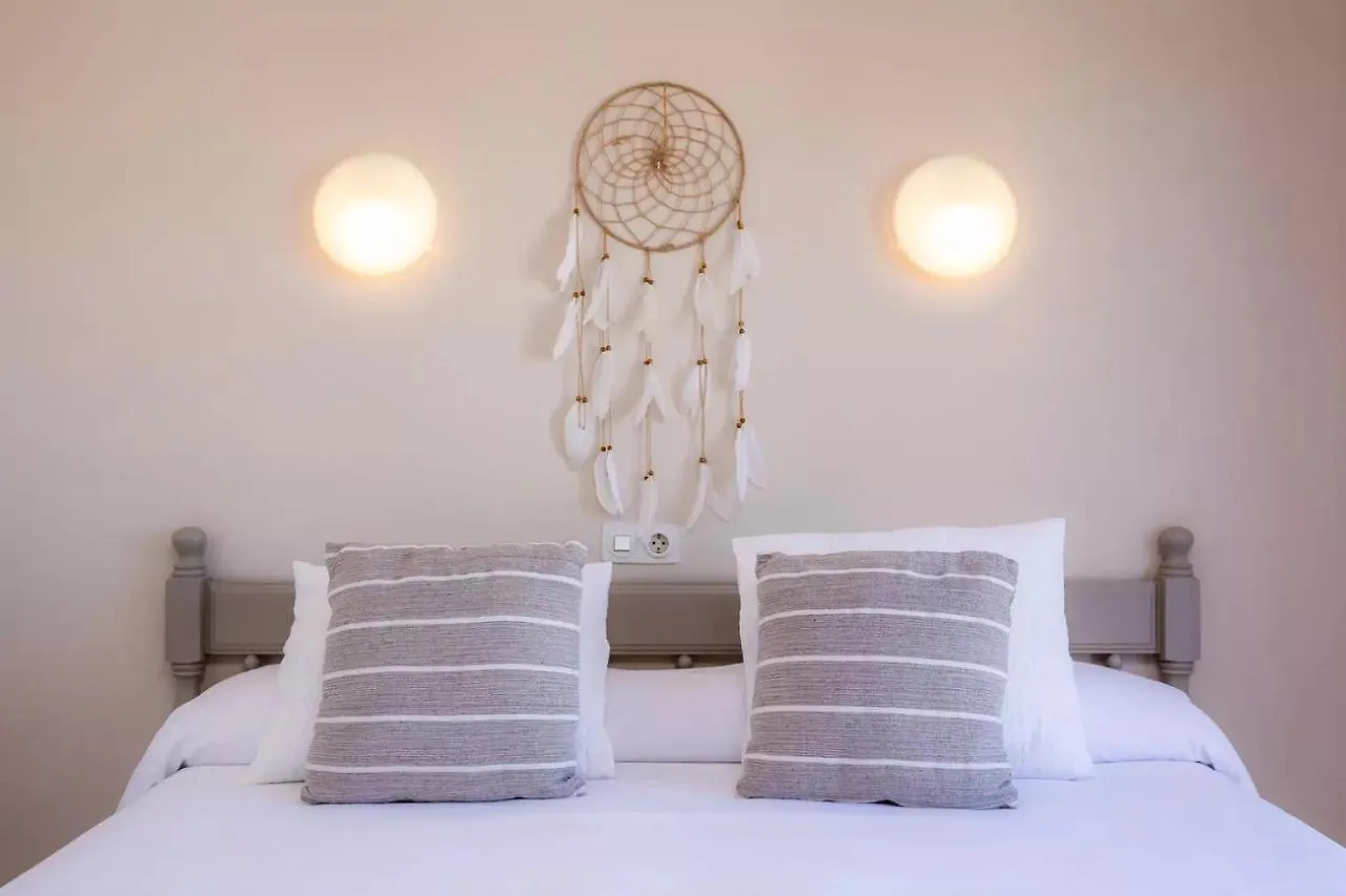 Apartamentos Can Salas Cala Figuera  Spain